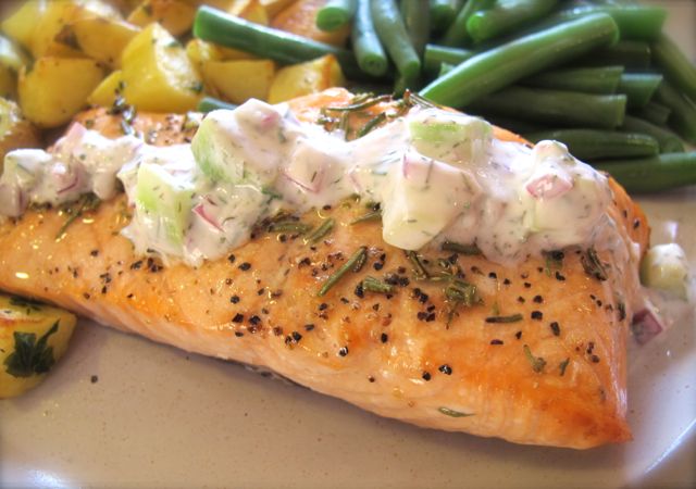 Cucumber-Dill Sauce with Salmon